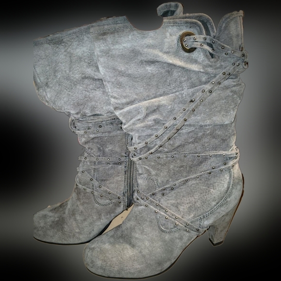 Grey suade Boot - Picture 4 of 5